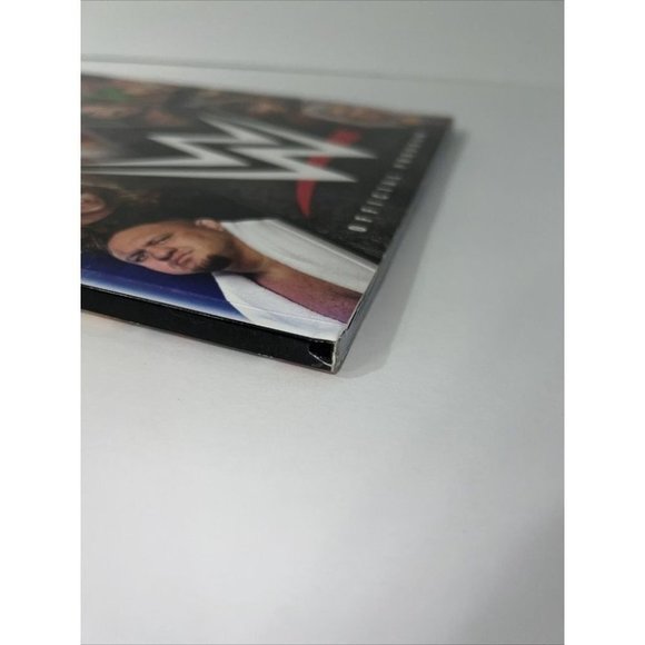 2018 WWE wrestling OFFICIAL PROGRAM Wrestlemania 34 New Orleans smackdown - Picture 10 of 11